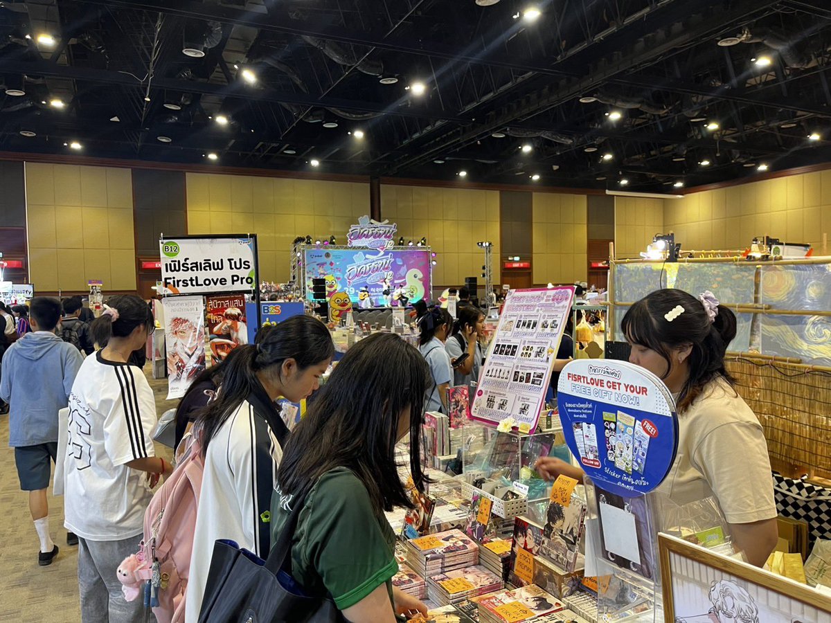FirstLoveBL's tweet photo. 🔥2 มื้อสุดท้ายของงาน #เทศกาลหนังสืออุดรธานีครั้งที่12 แล้วเด้อ ฟ่าวมาเบิ่ง มาซื้อหนังสือที่บูธ FirstLove B12 กันเด้อพี่น้อง~ แล่นมาโลด🏃🏻💨

🌸บูธ FirstLove B12
🐣 อุดรธานี บุ๊คแฟร์ ครั้งที่ 12
🗓️ วันที่ 29 พฤษภาคม​ - 7 มิถุนายน 2569
🕙 เวลา 10.00 - 21.00 น.
📍 ณ อุดรธานี ฮอลล์​ ชั้น​ 4​ เซ็นทรัลพลาซา อุดรธานี

#FirstLoveBL #เทศกาลหนังสืออุดรธานีครั้งที่12 #เทศกาลหนังสืออุดรธานี #BookPlanet #งานหนังสือ #CentralUdon