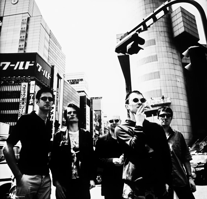 SilverDollaClub's tweet photo. Radiohead - Climbing Up the Walls (Zero 7 Mix) https://t.co/LOpr8Ek7zo https://t.co/Wo0VtkMbma