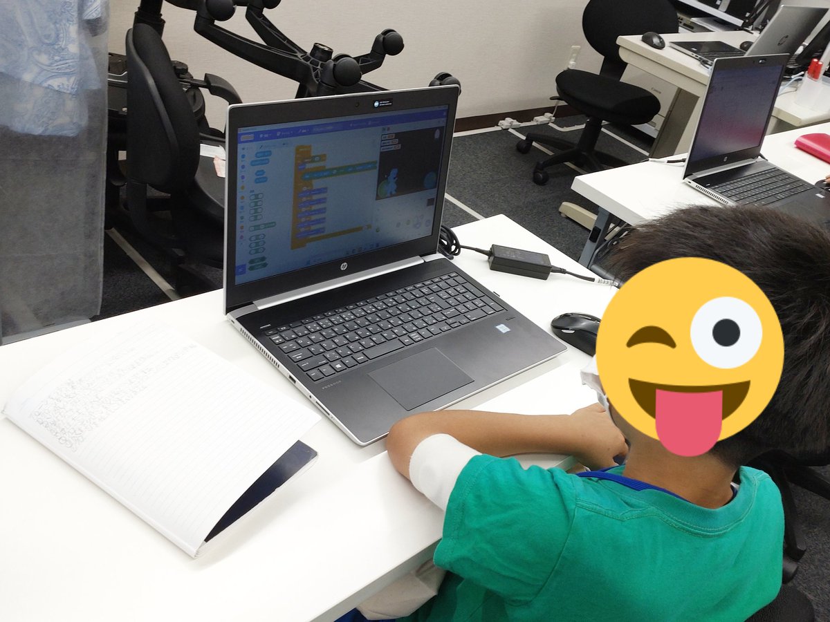 it_lecture's tweet photo. 中級コースはゲーム作り。
作りたいものがあるのにうまく動かないようで、講師に質問の嵐。
上級コースはWordpressでホームページ作り。
吹き出しのメッセージ表示、Q＆Aの作成、クリックでニョキっと開くアコーディオン機能の勉強をして早速ページを作っています。

AB-Net
https://t.co/45WGhpxv6y https://t.co/jJdFhzr4ue