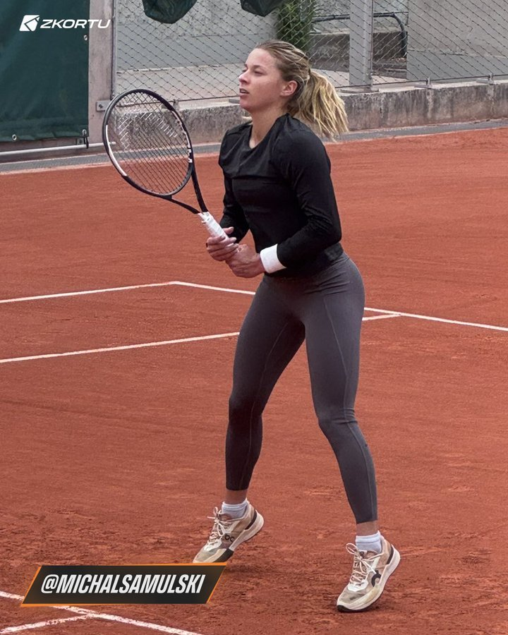 yaabooma's tweet photo. Ale ta Maja jest napakowana neotenią. Czy to nie jest doping? https://t.co/Re8bQbnpZd