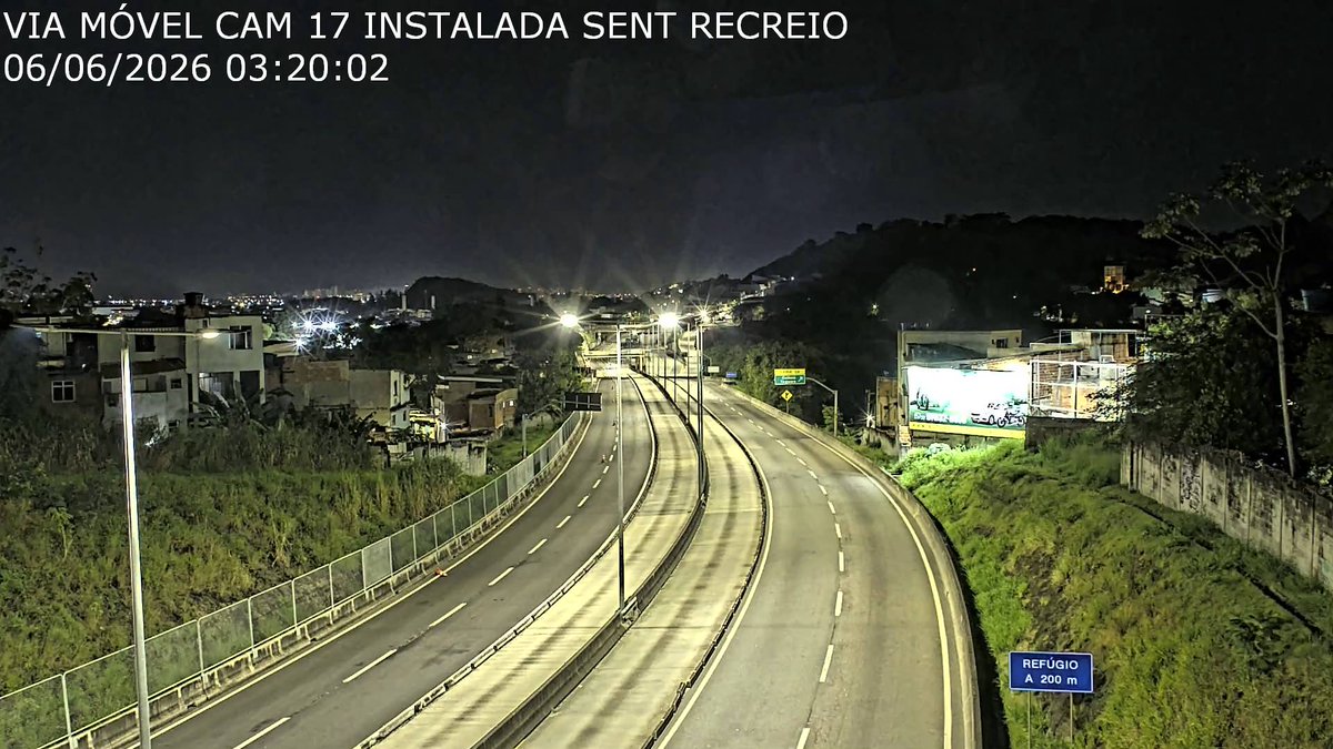 ViaRioo's tweet photo. A #ViaRio disponibiliza guinchos leves e pesados para remoção de veículo nas pistas. #TransOlímpica https://t.co/gKo7aBJWTi