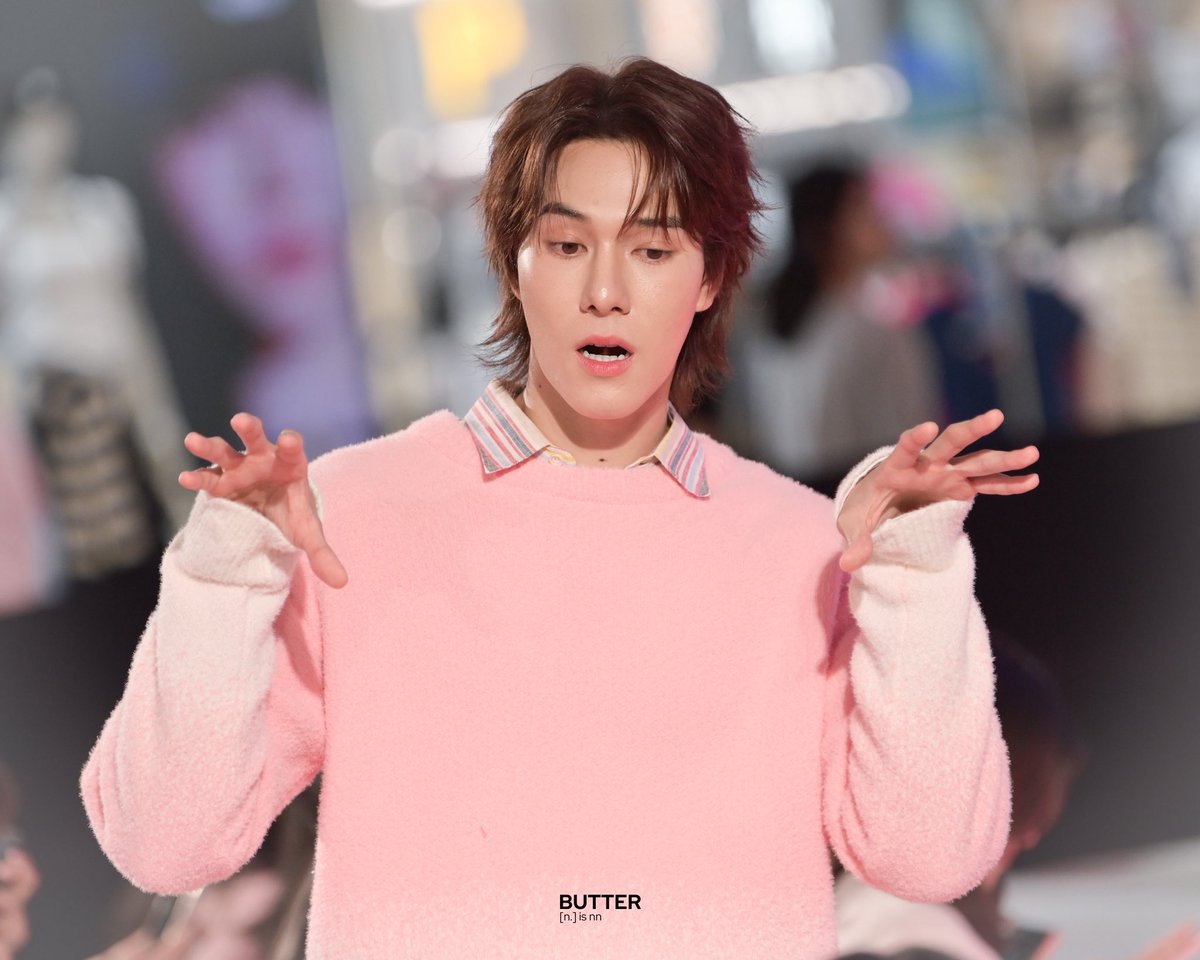 Butterisnn's tweet photo. ผีอาไรไม่น่ากัวเยย น่ารักมากกว่า อะบะแร่แบร่ๆๆๆ 👻

#hirunkit_ @Hirunkit_ https://t.co/Kk8I2NASKY
