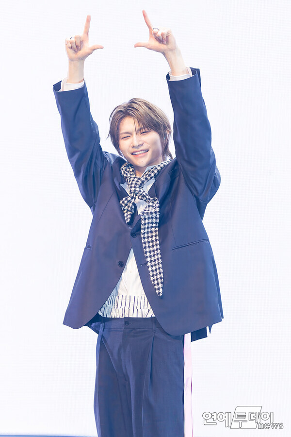 tvj2000's tweet photo. [today포토] #NAZE #네이즈 #ネイズ  #유야 #YUYA #ユウヤ , '매력 눈웃음' #PeopleTalk
📸 https://t.co/5umKnG5PWV https://t.co/FSw40d9YiQ