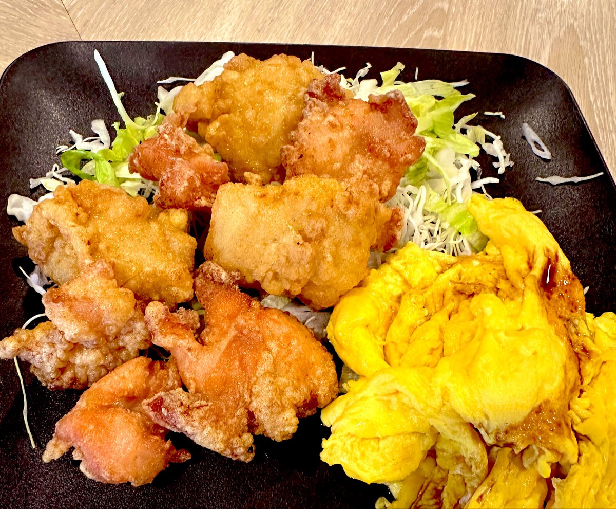 MvCds's tweet photo. 本日の定食はこんな感じ！！ https://t.co/zmLlNsYHeW