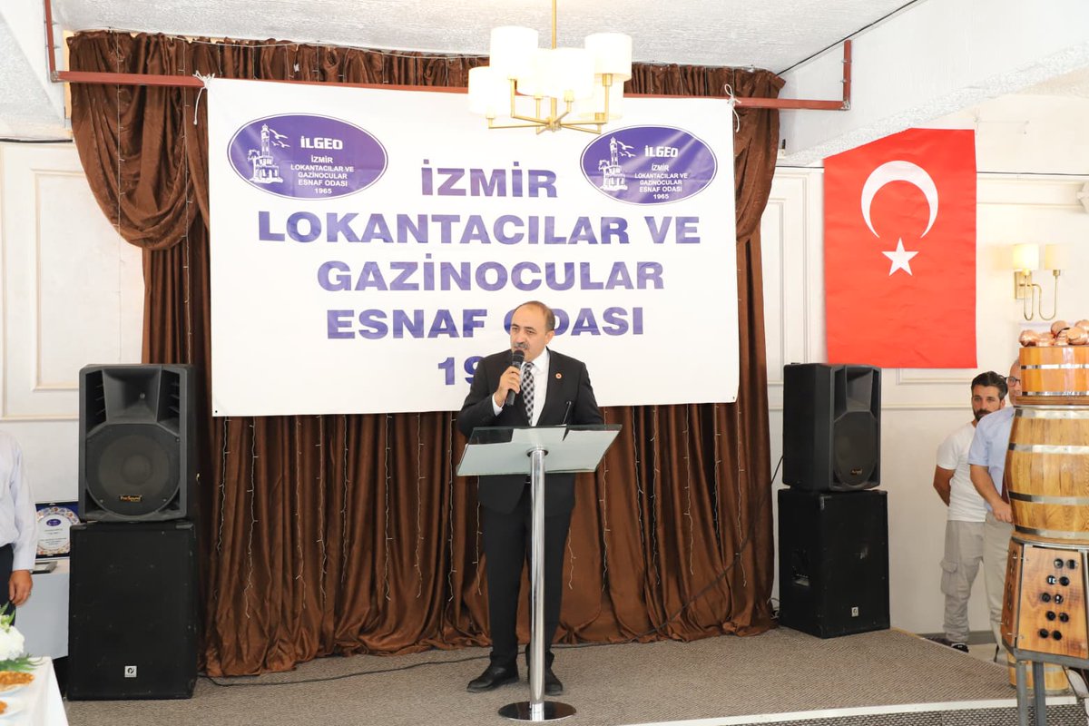 iktm35's tweet photo. Etkinliğe geçmiş dönem Gençlik ve Spor Bakanı ve İzmir Milletvekili Sn. Dr. Mehmet Muharrem KASAPOĞLU, İzmir Milletvekili Sn. Ceyda BÖLÜNMEZ ÇANKIRI, İl Müdürümüz Sn. Dr. Sadık DOĞRUER ve Birlik/Oda Başkanları ile birlikte İl protokolü, https://t.co/JstrEiaQTF