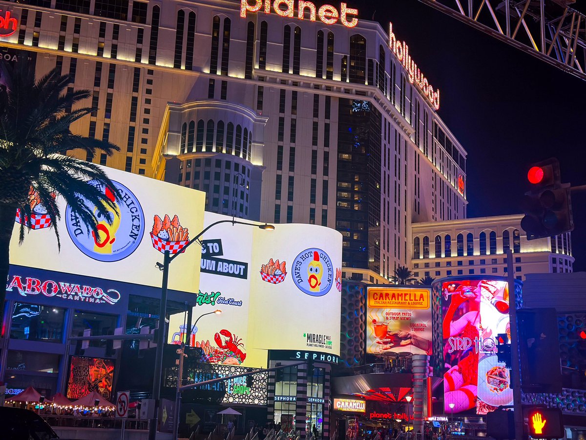 alejolima's tweet photo. #Enjoy 🦁
#Traveling 🎒 #LasVegas 🎰 #Parte1☝🏻#Nevada 🏜️ #EU 🇺🇸 #Noviembre2025 🔙 https://t.co/ELdDYwsDU9
