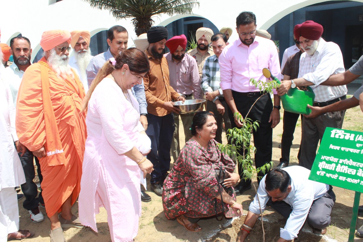 sciencecity_GoP's tweet photo. 1/2 PGSC hosted the State-Level #WorldEnvironmentDay2026 celebrations organized by the Department of Science, Technology and Environment @PbGovtIndia
The event was graced by @SantSeechewal63, MP ( Rajya Sabha)  who launched a statewide plantation awareness campaign https://t.co/X48FXBDv90