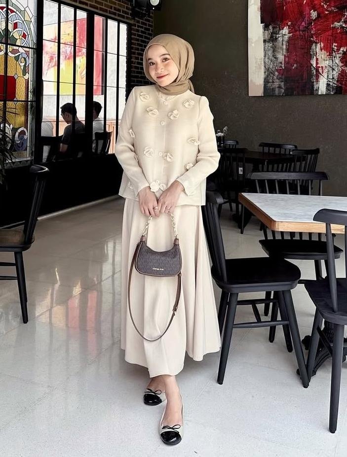 tootideaa's tweet photo. Outfit kekinian, oneset👇🫶

-thread

#zonauang https://t.co/sEDpfx7Fuc