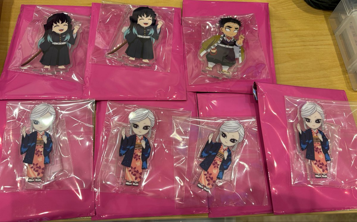 k_hna_153's tweet photo. 【譲渡】 鬼滅の刃 繋がる大集合 2026 みにきゃら アクリルスタンド アクスタ

譲 ☆無一郎 あまね 悲鳴嶼

求 定価➕送料

☆は1点につき無印2or3引取必須
本日梅田手渡し可能
後日大阪手渡しor郵送
迷子を無くしたいのでお返事お時間頂きます
初回ツィフィ必読 https://t.co/sMS4BzHIZc