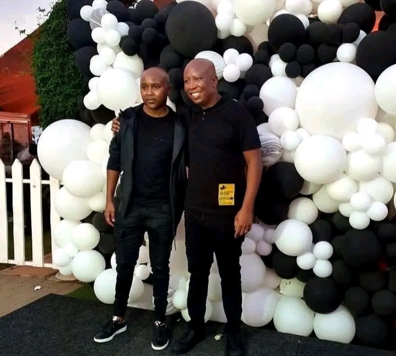 AmukelaniMoyani's tweet photo. Is @Julius_S_Malema using this boy as a front to receive tender funds and register two Total garages, Mokete Lodge? https://t.co/6LvpBb3LHx