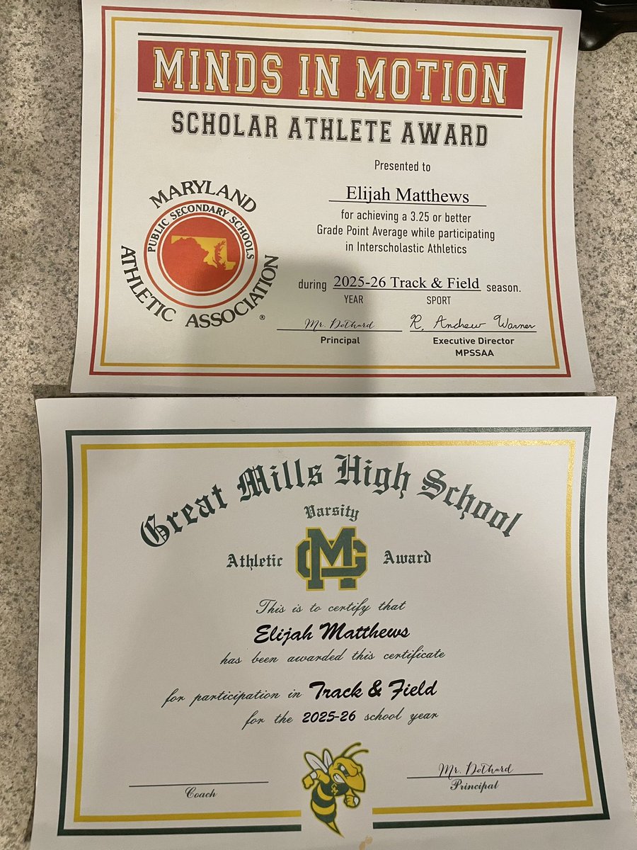 ematthewsFB's tweet photo. Taking care of business in the classroom and on the track. 📚🏃‍♂️
Honored to receive the MPSSAA Minds in Motion Scholar-Athlete Award along with my Varsity Letter for the 2025-26 track season at Great Mills!
Class of 2028 | 6'4" 210lbs DE | 3.4 GPA
#MDFootball #ClassOf2028 https://t.co/5vSp2vicCQ