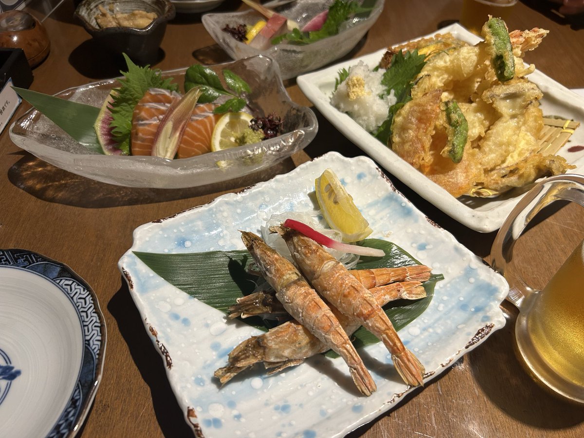 dolly_0807's tweet photo. 最前の時には敵わんけど、4列目でザァザァと音を浴びて最高の時間やったなぁ✨ https://t.co/s0ZnwXgYXA
