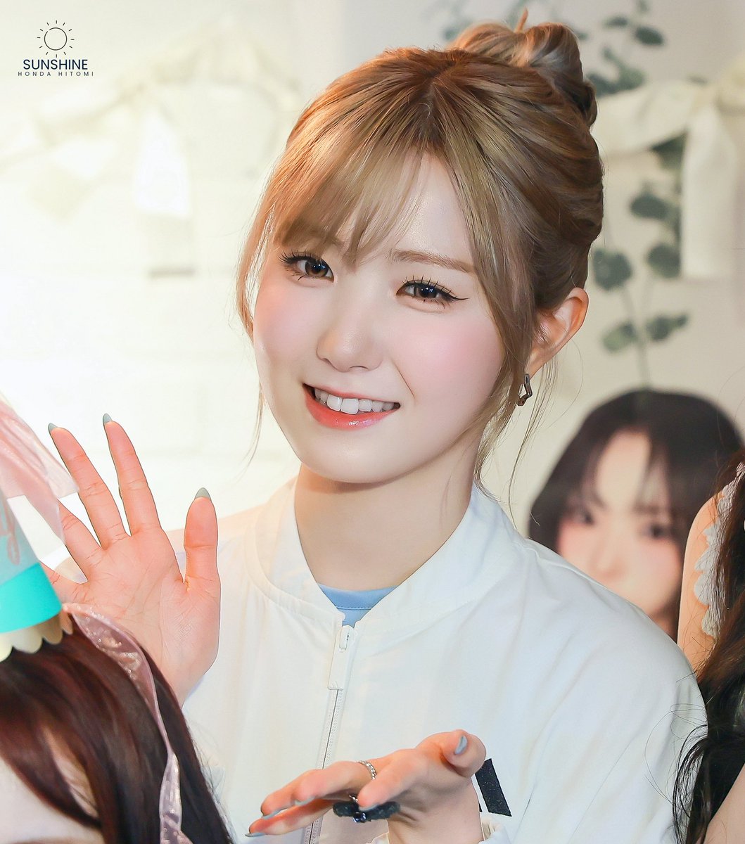 sHIneTOMI's tweet photo. 260605    

✨

#히토미 #SAYMYNAME #세이마이네임 #SMN #HITOMI https://t.co/GZADqutAvX