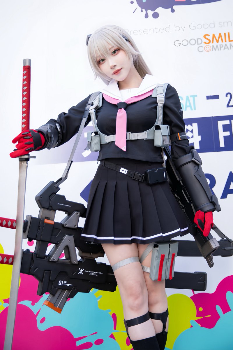 nicole_0405's tweet photo. 2026/06/06
グッドスマイルフェス2026

壱
Model:ねね(@__zzz___oo0)さん

刀⚔️とねね様👏かっこいいー！！！！

#グッドスマイルフェス
#重兵装型女子高生 
#ねねちーむ https://t.co/AstckT0T03