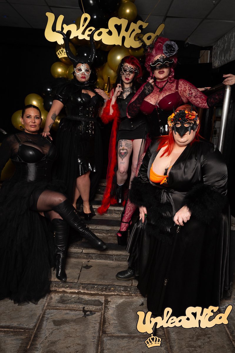 mbbbreathboy's tweet photo. 4 weeks for Manchesters biggest kinky event @BitchesUnleshed tickets selling fast so don’t miss this amazing event hosted by the fabulous Mistress Buffy Brown 😈 https://t.co/4mFrgm13V3