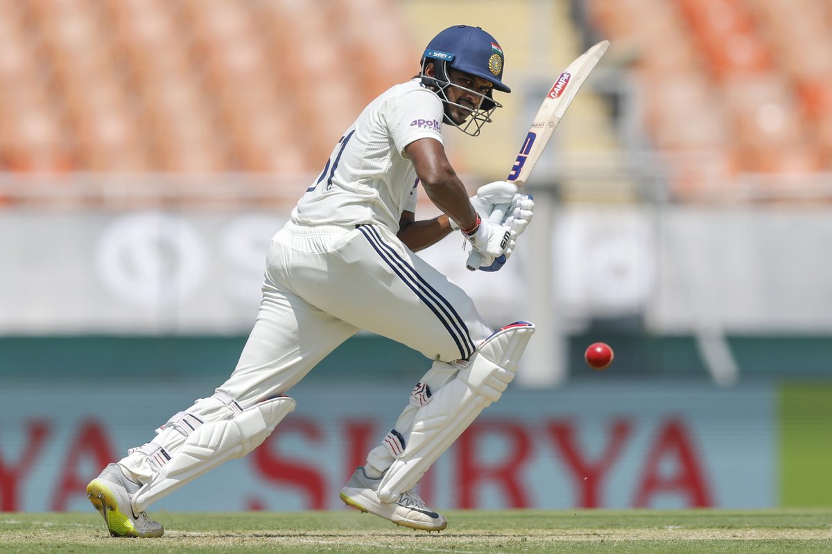 BCCI's tweet photo. Sai Sudharsan brings up his 3rd Test half-century! 👌👌

He also completes a 💯-run stand with KL Rahul 🤝

Updates ▶️ https://t.co/Au50EfVM30

#TeamIndia | #INDvAFG | @IDFCFIRSTBank https://t.co/w1aK7ED4nV