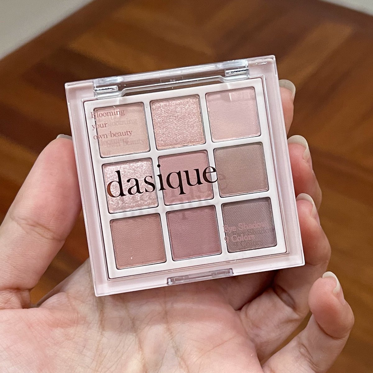 reviewstylegg's tweet photo. ปรุงจืดของเรายกให้พาเลทตา dasique สี rose milk tea กับลิป hince สี 01 near เลย https://t.co/BsIG4NE9N7