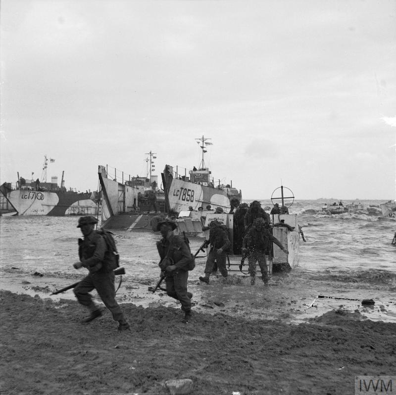 BritishArmy's tweet photo. This day in history 6 June 1944, #DDay, British soldiers landed in Normandy alongside Allied forces to begin the liberation of Europe 🪖

Today, we remember their courage, sacrifice, and service 🫡

Lest we forget. https://t.co/oQTGsugxhg