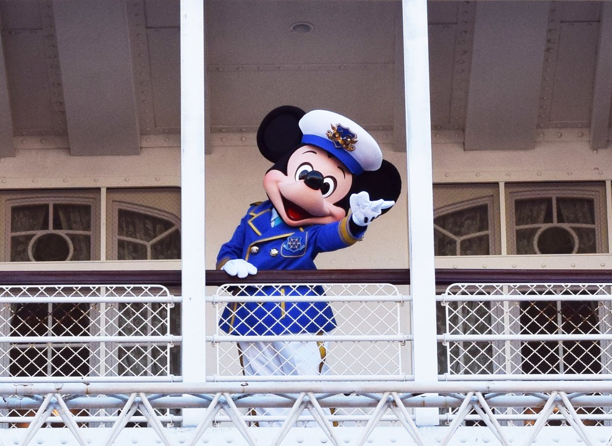 OLtennomoon's tweet photo. 船長さん！ずっと好き！！！

世界中の美味しいお土産ありがとう！！！

#disney https://t.co/GzexMqoOZM