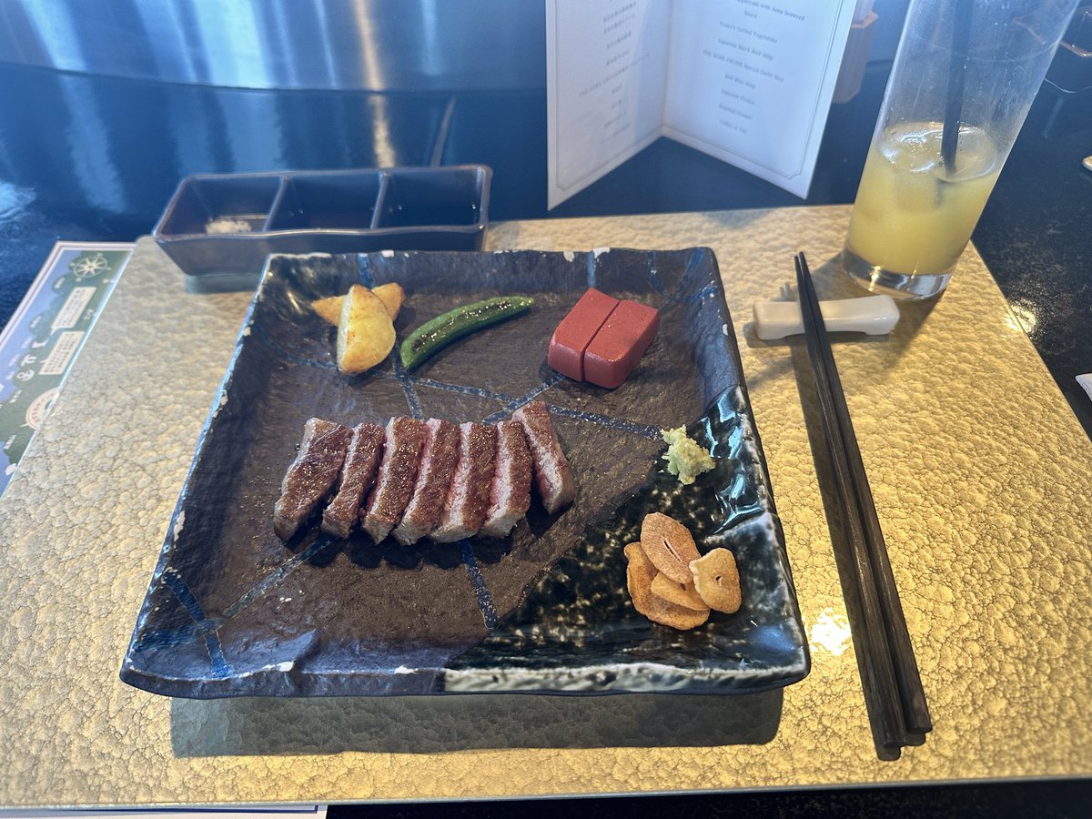 むりまる tweet media