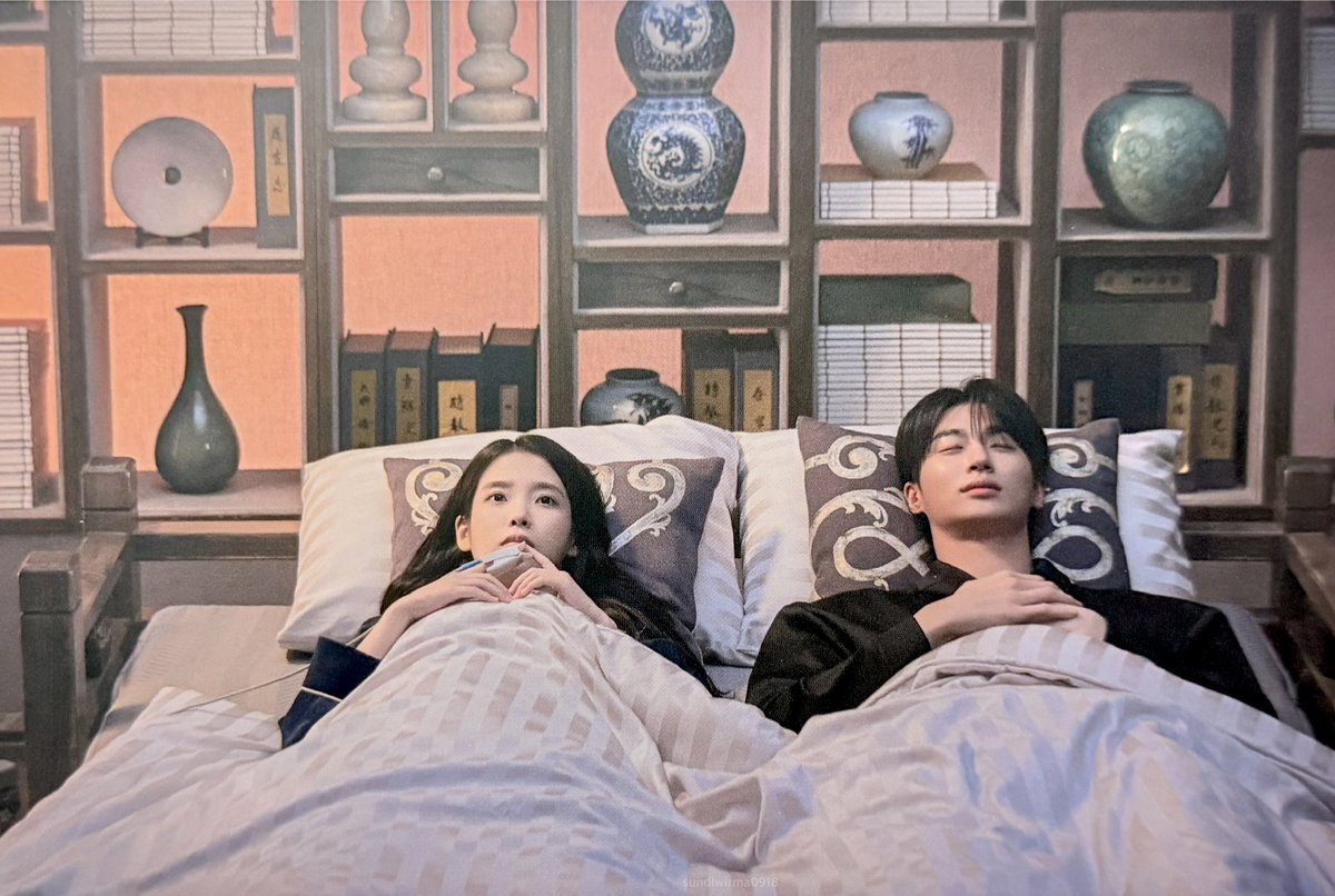 sundlwlrma0918's tweet photo. 21세기대군부인 OST앨범 엽서 https://t.co/r12EWeSrZ2