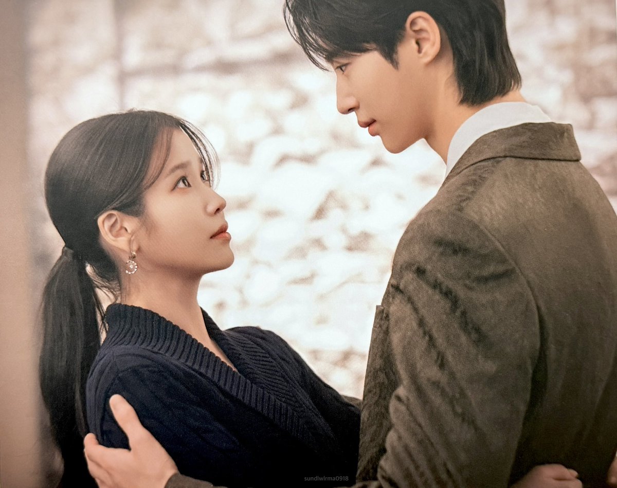 sundlwlrma0918's tweet photo. 21세기대군부인 OST앨범 엽서 https://t.co/r12EWeSrZ2