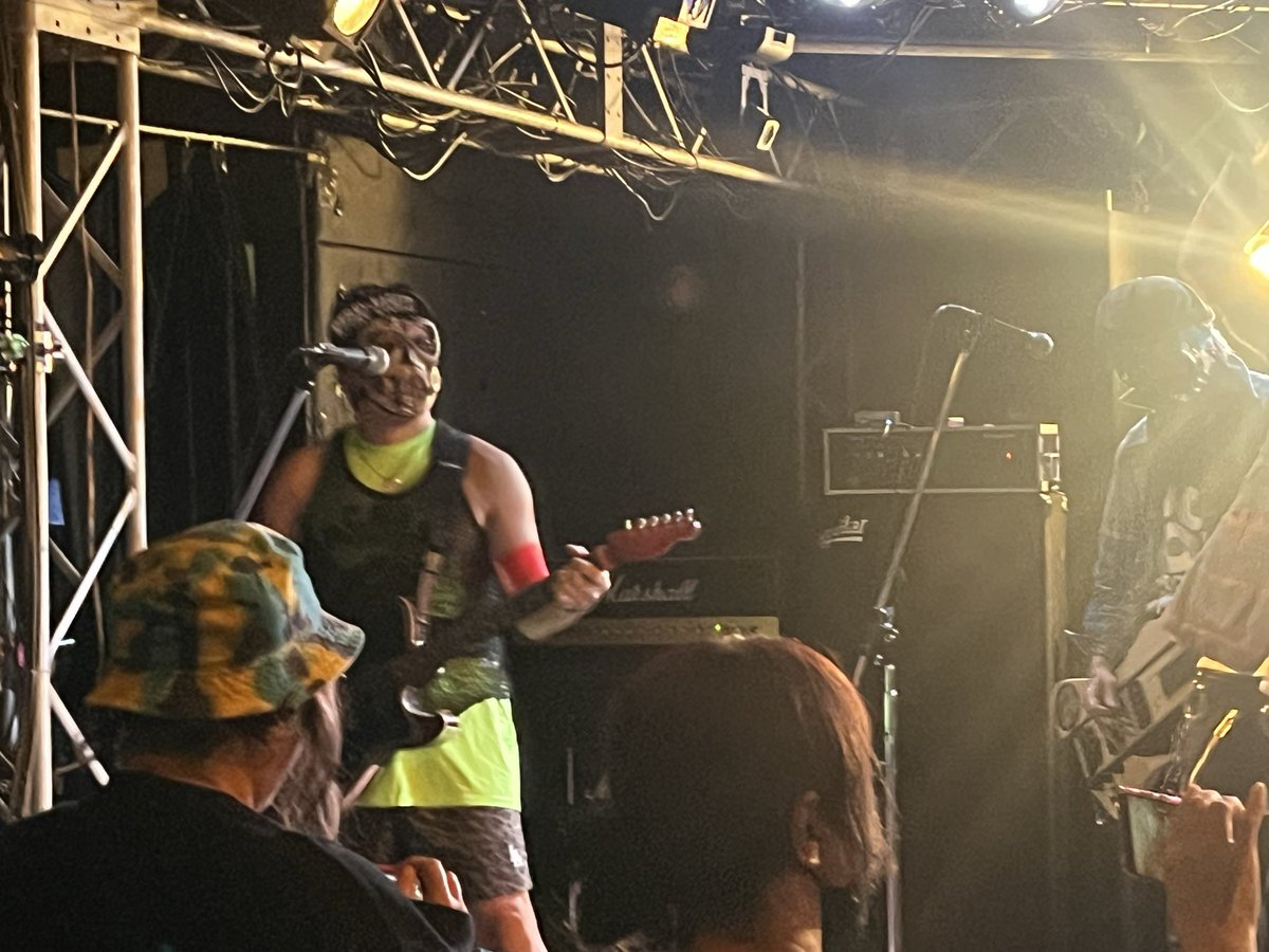 damabazooka's tweet photo. 昨日のネガマイさんの
コンサートの模様

最初から最後まで観ちゃった
普段観ない様なバンドさん多めで良い刺激になりましたね

シビィくんもうすぐ生誕！ https://t.co/foWMhxix4X