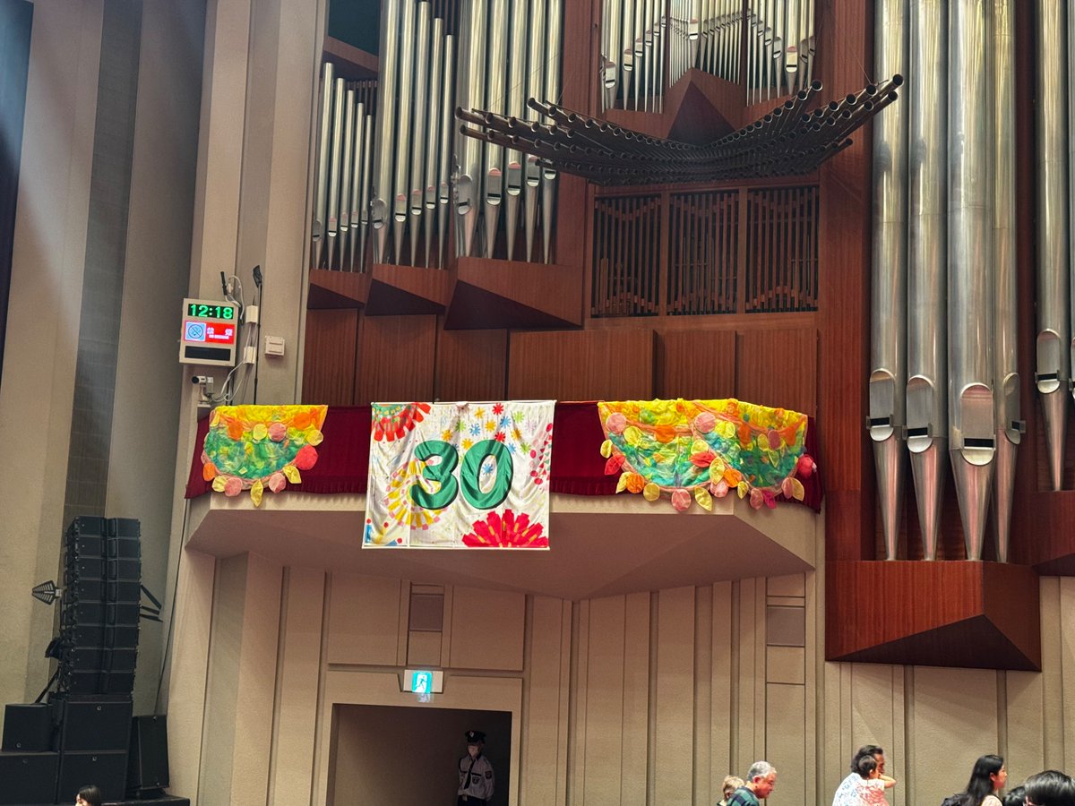kamiomiya's tweet photo. #ワンワンわんだーらんど 行ってきました。30周年公演。おじさんは社会人2年目。演目見ながら懐かしい気持ち。今年も参加出来て楽しかったです。 https://t.co/bZ0fEkMohh