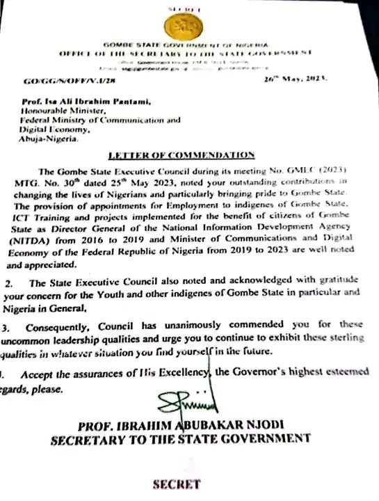 abdrhm_aliyu's tweet photo. A shekarar 2023, Gwamnatin Jihar Gombe ta yaba wa Prof. Isa Ali Pantami bisa gudunmawarsa wajen samar da ayyukan yi, horas da matasa a ICT, da tallafawa ci gaban jihar.
Wanda ya yi wa al'umma aiki jiya, shi ake sa ran zai yi musu aiki gobe. #Pantami2027 #GombeFirst https://t.co/VdU3e3BMvy