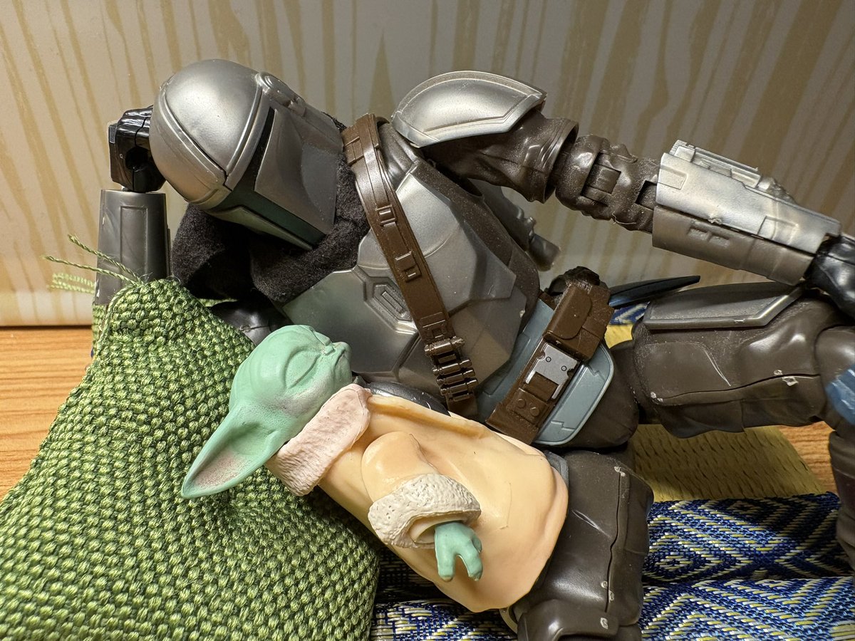 Mandaragg's tweet photo. お昼寝グローグー https://t.co/JL35YCHGlE