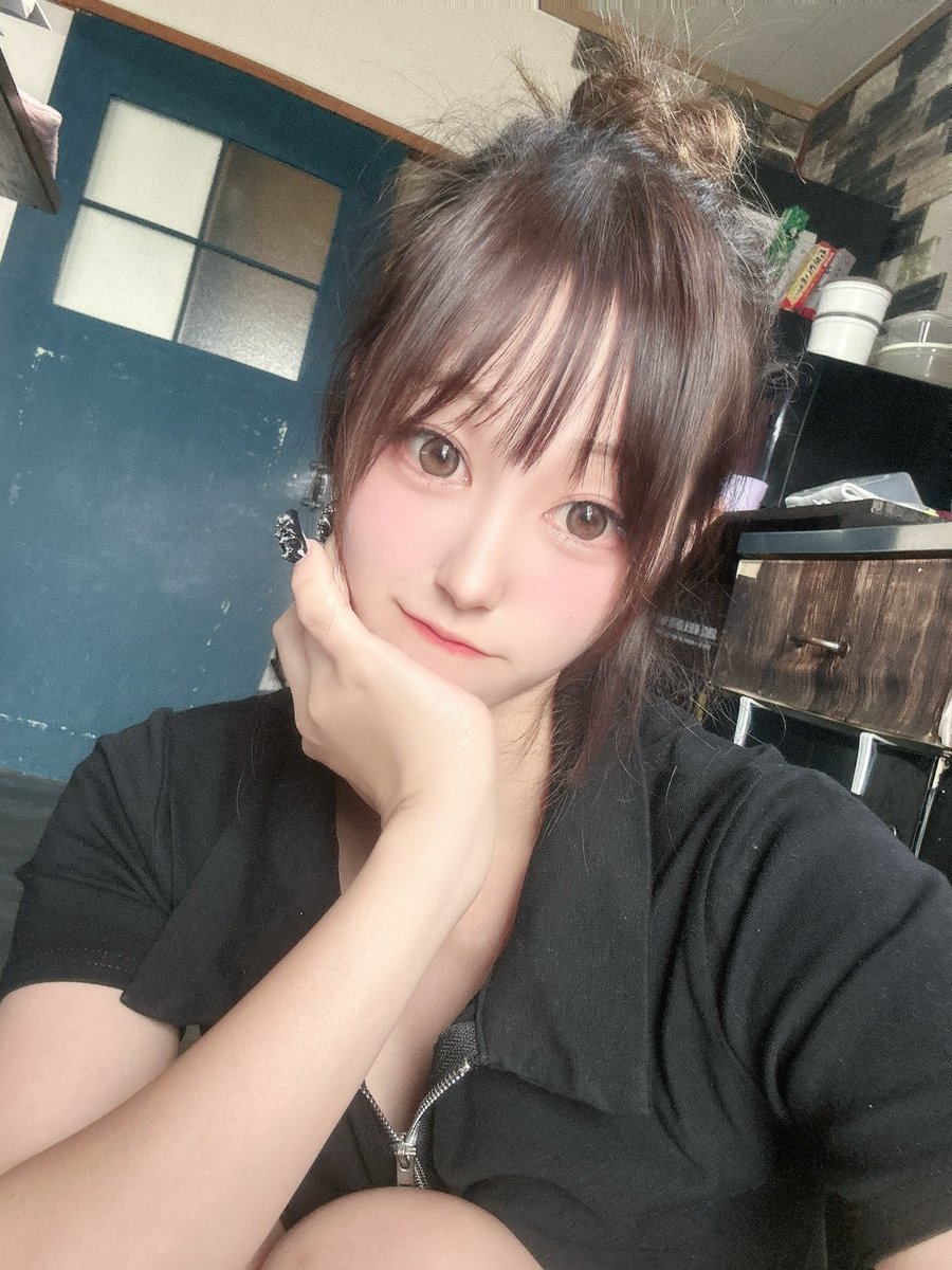 _yunapi_'s tweet photo. 娘の運動会だった🙆‍♀️💕
頑張ってて感動した😂
顔がもう疲れてるwww

今日は夜友達と花札するよ😎
スロット行かなくてもなにかしら賭け事はしてしまうwww https://t.co/7Tbk3Yaeb9