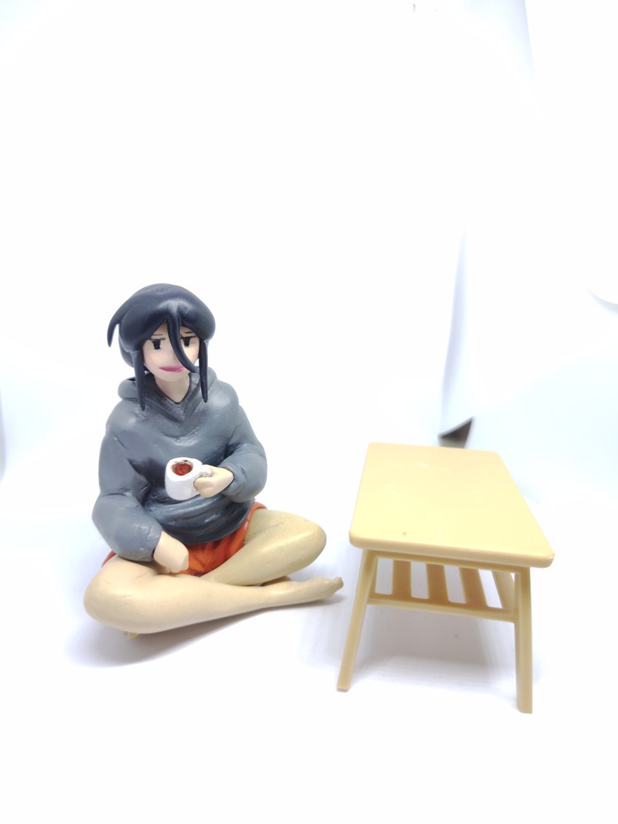 CapchieNo's tweet photo. オフの日シャー子、完成しました。
上半身と下半身は別パーツなので分離できます。外すとおへそと腰のくびれが見られますが、マスキングに失敗したので写真は無し。 https://t.co/vH9j643rp1