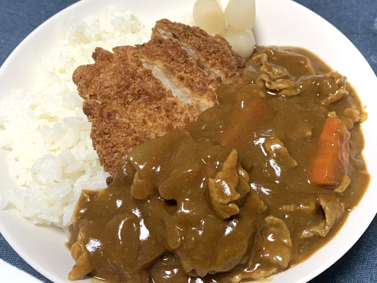 @もつ tweet media