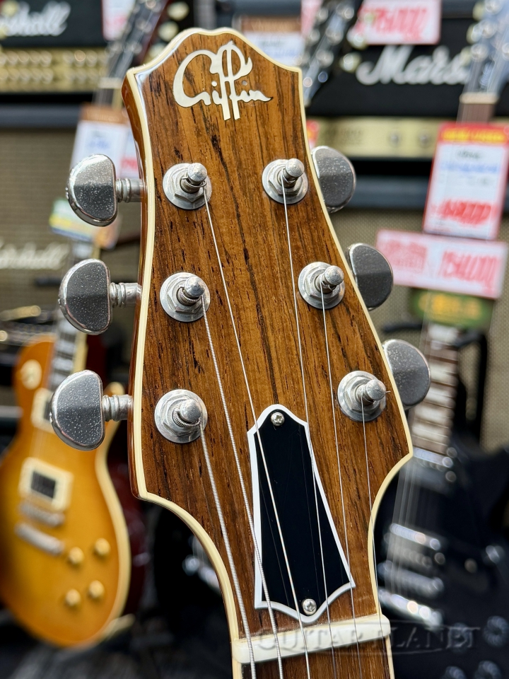 electric_gp's tweet photo. 名工 #RogerGiffin 氏製作のレアな逸品。
ななんと、#ハカランダ 指板でございます。
https://t.co/6ENIbNmY21
#Giffin
#GibsonCustomShop
#ギタプラ
#中古館 https://t.co/XCssmGuPe1
