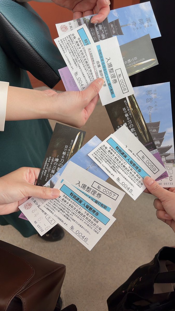 rabbit_cherryxx's tweet photo. 今年も乱ちゃんと大倶利伽羅と蜂須賀さんに会いに来たぞーーーー！！！！！！！ https://t.co/JWlS4aP5de