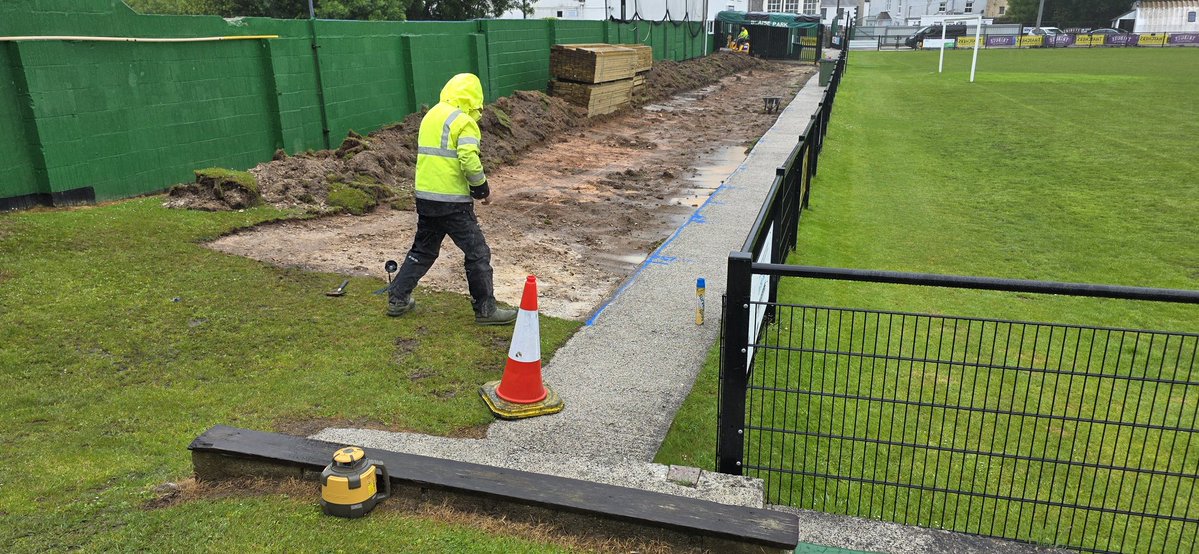 StBFCPaul's tweet photo. Due to weather, we will no longer be moving some of the top soil @StBlazeyAFC today. Thanks to everyone who offered to help but its just to wet. 🌧 We plod on scrapping and getting the levels right in the rain. @Cornishfootball @swsportsnews @KJMsport57 @nonleaguevol https://t.co/EoFgXeo085
