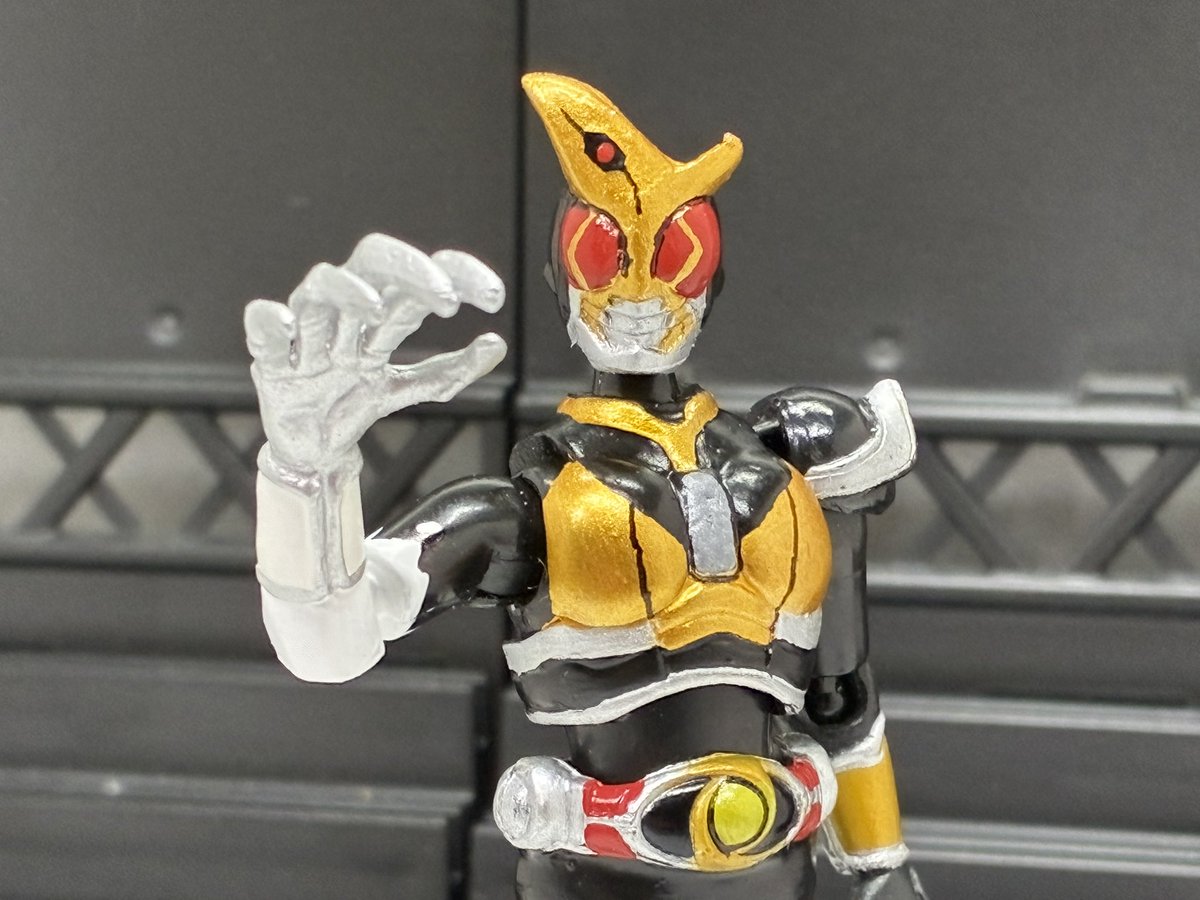 AYePKHogjfxHssi's tweet photo. 家にある掌動のジャンクパーツなどを使ってアギトを造りました
あとひとり… https://t.co/7eVJ54TrWw