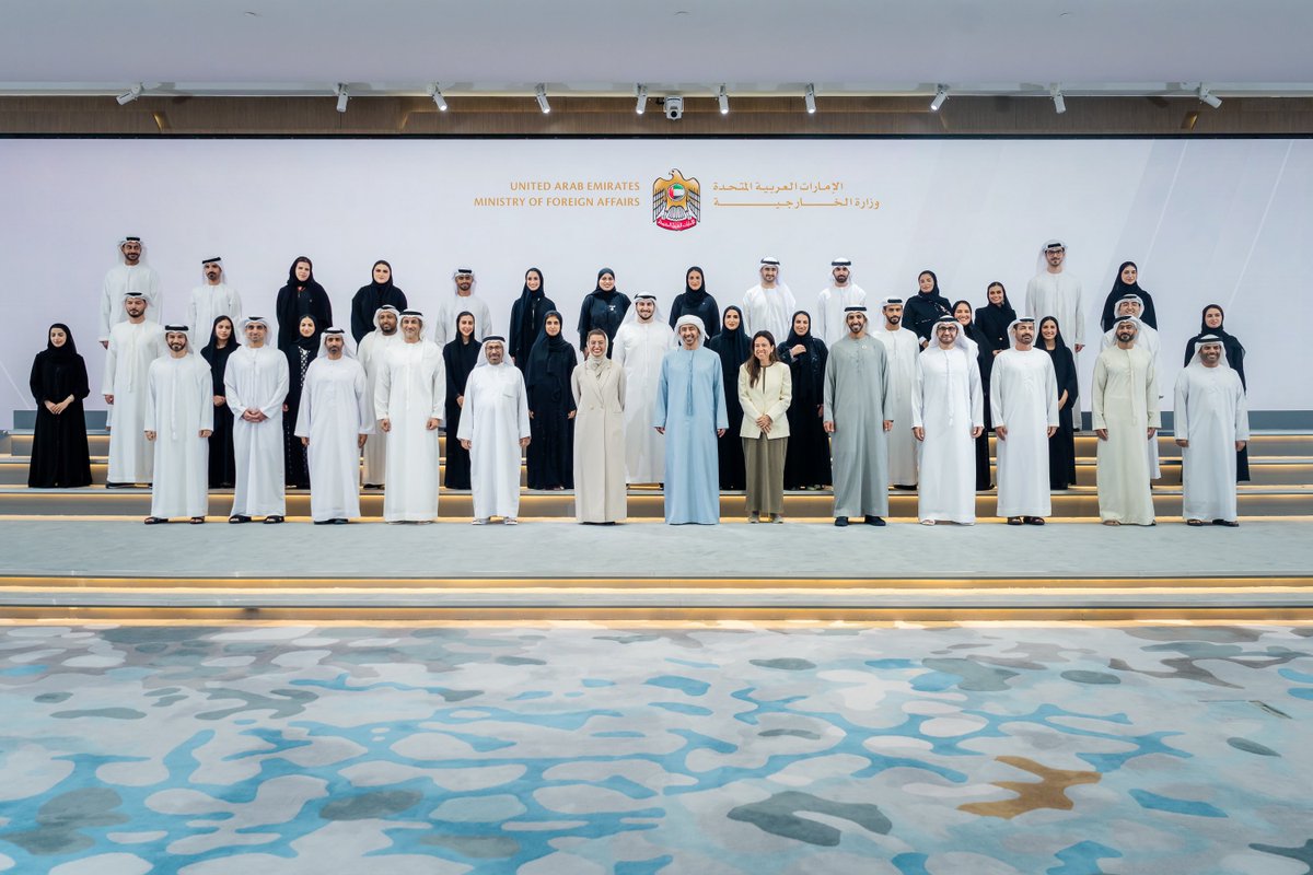 OFMUAE's tweet photo. A new cohort of diplomats takes the oath before Abdullah bin Zayed, and His Highness expresses confidence in the young national talents who have recently joined the diplomatic corps. 🇦🇪 https://t.co/JMWjXRFu1a