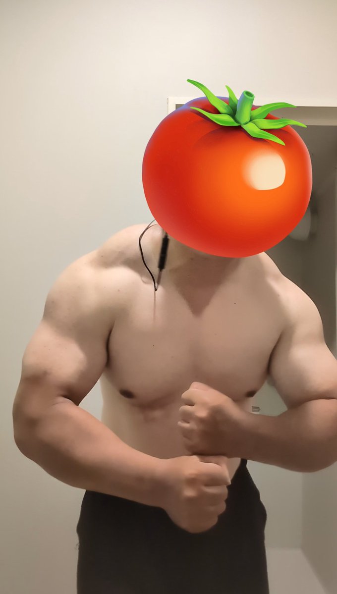 aaaajabos's tweet photo. 肩、背中、腕トレ終了
今日は中々気合い入ったトレーニングが出来た
帰ったら牛レバーエキス入り卵かけ納豆ご飯を食って栄養を体にぶち込もう https://t.co/JpgGZKlzOJ