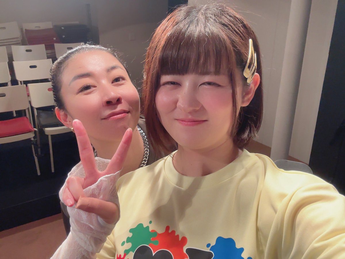 take_okz's tweet photo. 配信アーカイブはこちら📹
https://t.co/gczFkjv0JK
2ショットを添えて📸
なつさんと今回もほっぺたくっつけられました🥰
栗さんいつもありがとうございます🫶
あーさーさんいると即興は安心です😘
天然ゆかさんいつも優しい🫶
#IPW https://t.co/kedIdZPa7j