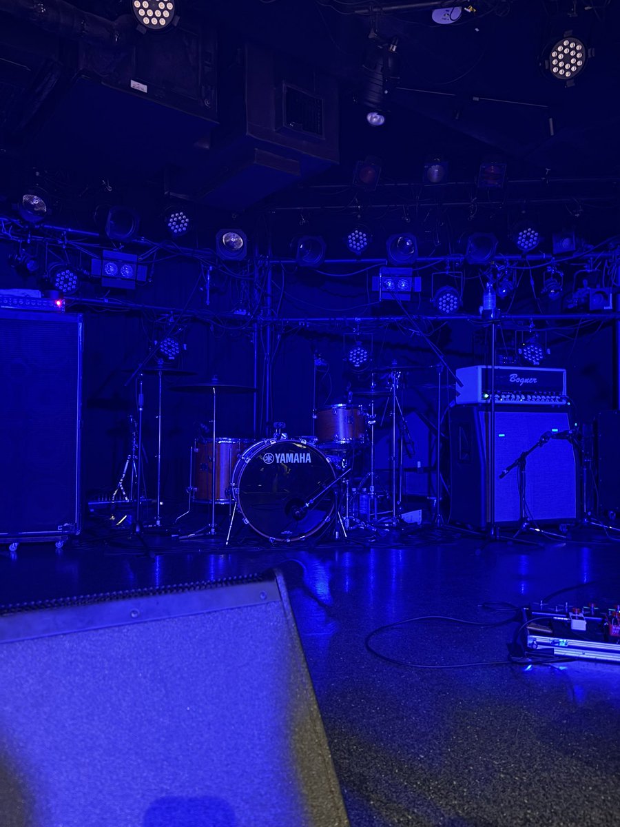 banchaaaannn's tweet photo. パドルズ楽しかった〜最前✌🏻

MCで言ってた通りスペボでの出演多くて、出会ったのもスペボだったな〜と思った💭

スペボでのワンマンとかフェスでダイホでの出演とか実現して欲しいことがたくさん🙂‍↕️

7.8.9月のライブも"わざわざ"行きます😾‼️

ダイホ下でおーじくんと遭遇したし今日はいい日だ🌟 https://t.co/GWRMS41ufI