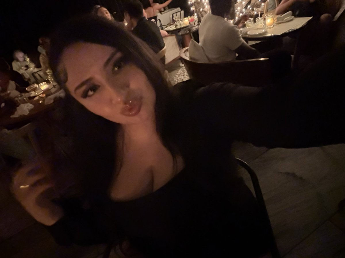 𝓓 💋 tweet media