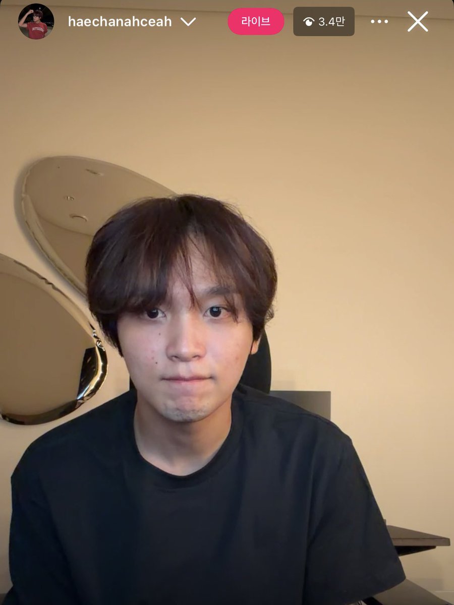 6_sseul's tweet photo. 진짜루 9살 초딩아냐? https://t.co/BA54xWWxb8