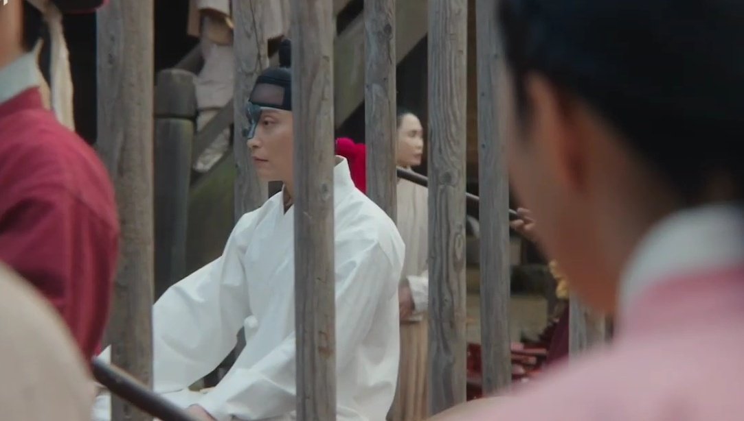 Ina_drama's tweet photo. 이번회차부터 떡밥 회수 들어간다고 느낀게
둘이 마음을 확인했던 제주도는 아마도 대군이 유배를 갔던 곳이 맞았을 것 같음
이번에도 저번생과 동일하게 최문도가 차세계를 미국으로 유배 보내려 했는데
반대로 유배를 가게 됐음 https://t.co/PItvhwkyeQ