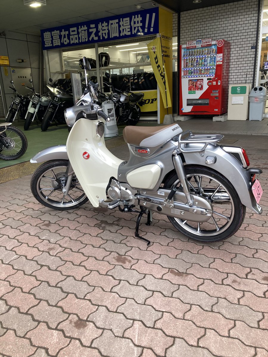 machonabe's tweet photo. 人の新車納車式レーシング卍 https://t.co/rbSNt2txq2