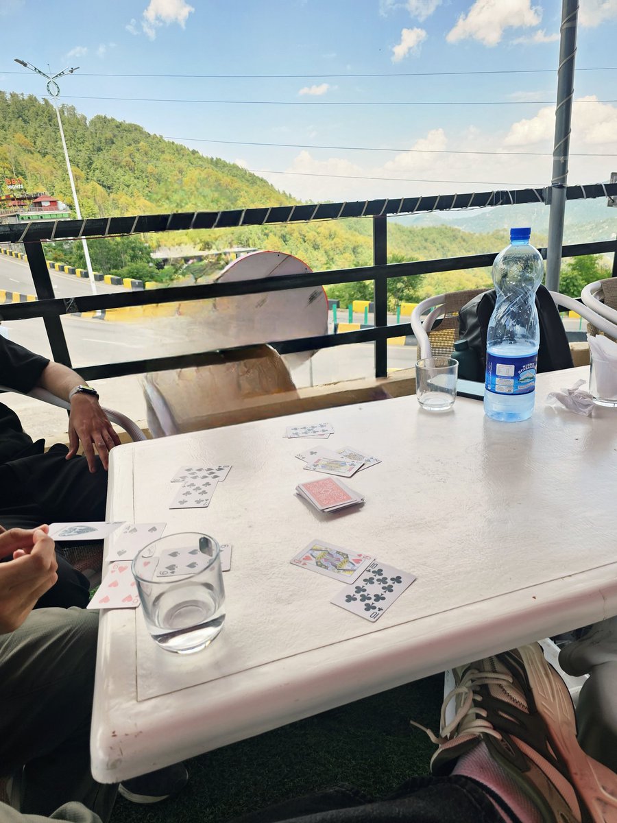 Ninjacrypto786's tweet photo. Never forget to touch some grass on weekends. Playing black jack with friends. https://t.co/4D9TJ8kIA9