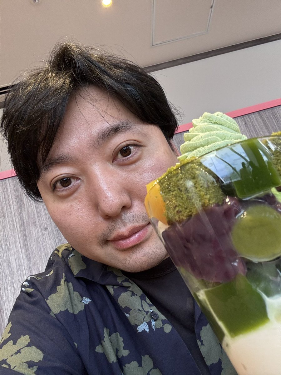 oonami1234's tweet photo. おすすめを聞いたので都路里さんの抹茶パフェを食べてきました！！
美味しかったー！！

このあと街でもふらふらするかー！！ https://t.co/OGcOP02B0F