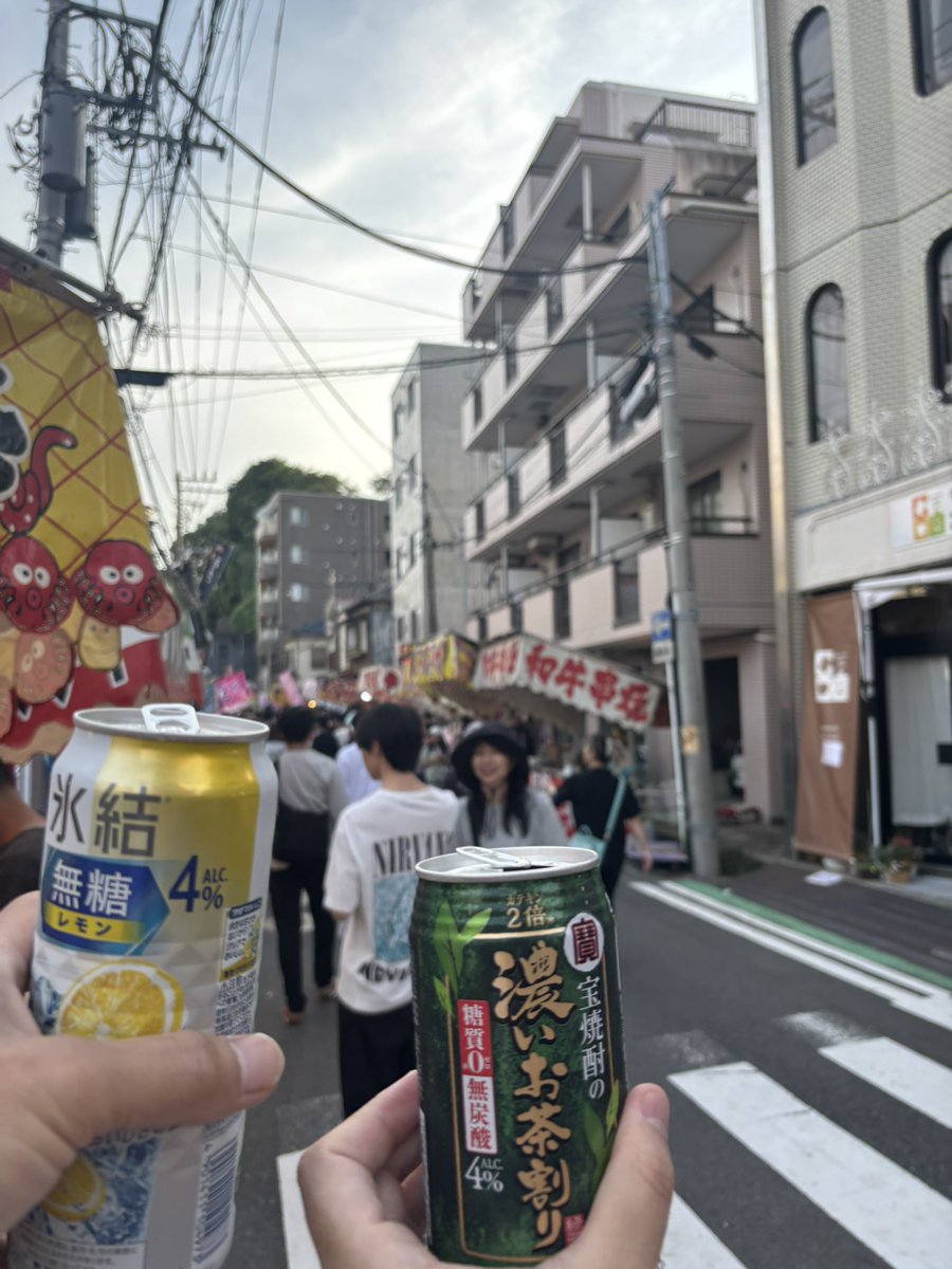 FlDice's tweet photo. 浅間神社の祭だよー https://t.co/F0laFHFm0a