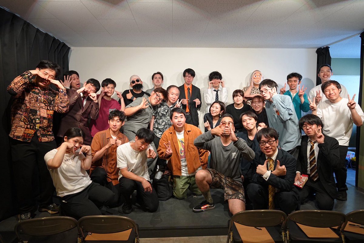 Funny202211's tweet photo. 社会人お笑いサークルひと笑いvs Funny 5番勝負

終演しました！
結果はひと笑い③対funny②でひと笑いさんの勝利！ひと笑いさんおめでとうございます！今後もよろしくお願いします🙇

#ひと笑いVSFUNNY で感想お待ちしております！ https://t.co/CY6ElcJYZQ