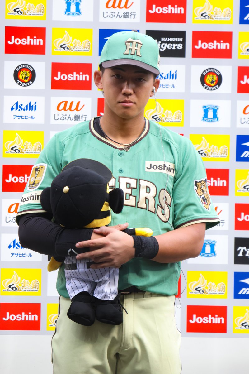 _oyo37's tweet photo. 本日のﾋｰﾛｰ🦸🏻‍♂️🌟

#村上頌樹 投手 #立石正広 選手
2026.06.06 阪神甲子園球場 https://t.co/OKhM4j1WHO